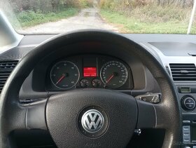 Volkswagen Touran 1,9 TDI 7 miestne, 6st. manuál - 9