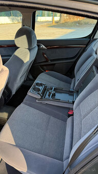 Peugeot 407 2.0 HDI - 9