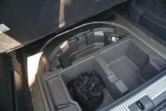 Škoda Superb Combi 2.0 TDI SCR Sportline 4x4 DSG - 9