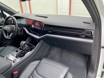 Volkswagen Touareg 3.0 V6 TDI SCR 286k R-Line 4Motion DPH - 9