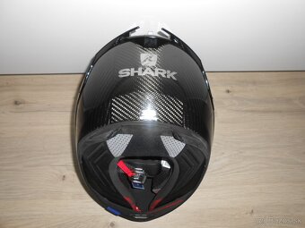 Predam krasnu novu moto prilbu znacky SHARK SPARTAN GT REPL - 9