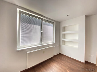 Na prenájom  3 izbový byt po rekonštrukcii s balkónom na uli - 9