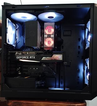 Výkonný herný PC–Ryzen5+RTX 3070 AORUS MASTER+32GB Dominator - 9
