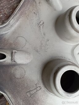 1ks puklica Skoda 15", Honda 14", VW 14" - 9