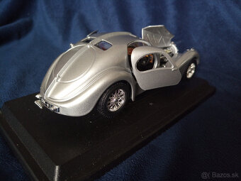 Model auta Bugatti Atlantic 1/24 - 9