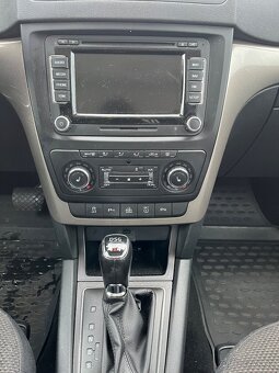 Skoda Yeti 2.0 TDI 4x4 DSG elegance r.v 2014 xenon webasto - 9