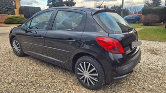 Predám Peugeot 207 r.v 2009 1.6 hdi - 9