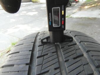 215/60 R17C - 9