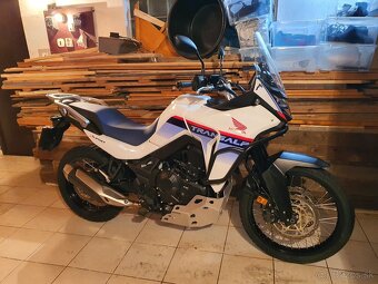 Predam Honda transalp xl 750 - 9