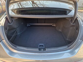 Mercedes-Benz C trieda Sedan 220 d mHEV A/T - 9