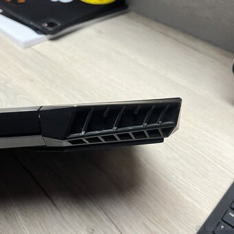 Herný notebook OMEN by HP 15-dc0021nc - 9