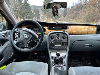 Jaguar x type - 9