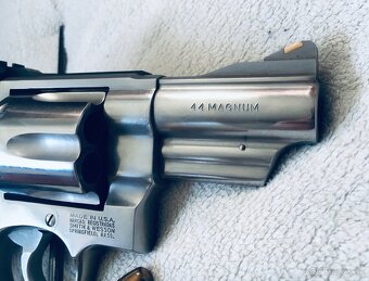 Revolver Smith&Wesson 3” .44 Magnum Mod. 629 - 9