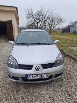 Renault Clio - 9