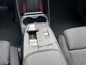 BMW X1 sDrive18i Automatik - 9