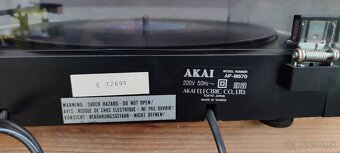 Gramofón AKAI - 9