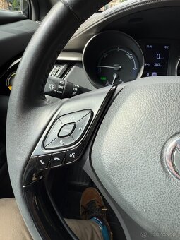 Toyota C-HR 2.0 Hybrid Dynamic Force Selection E-CVT - 9