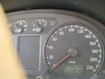 Volkswagen Polo SN - 9