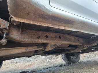 Mitsubishi Pajero 2.8td - 9