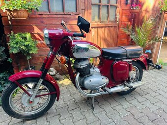 Jawa 250 - 9