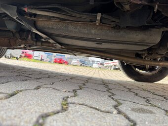 Toyota rav4 2.0 d4d - 9