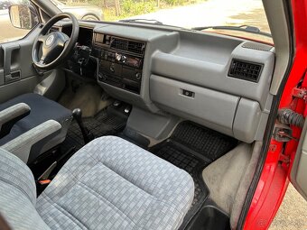 Vw Transporter T4 2,4Diesel Top stav bez hrdze,7Miestne - 9