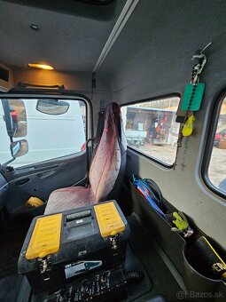 Mercedes Atego - 9