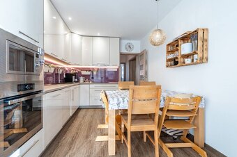 NA PREDAJ,ZREKONŠTRUOVANÝ 3 – IZB. BYT, KE – KVP - 9