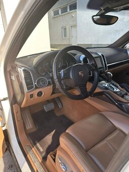 PORSCHE CAYENNE II 4,8 S - 9