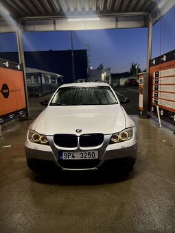 BMW e90 320d - 9