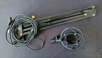 Trust GXT 256 + GXT 253 stojan - 9