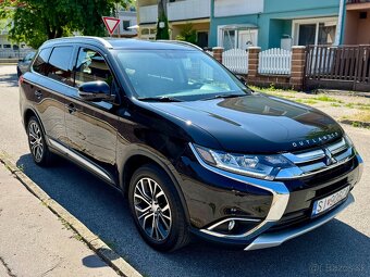 Mitsubishi Outlander 2.0MIVEC 4x4 Automat 2019 - 9