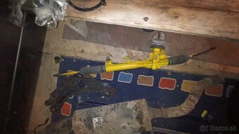 Rozpredám Ford escort rs2000a 1,4i 3dver - 9