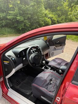 Predám Kia Ceed 1.4 16V 2007 - 9