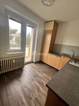 PREDAJ: 3i byt s dvoma balkónmi; 63,6 m2; Zvolen-Centrum; 16 - 9