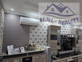 Rodinný dom s garážou - 9