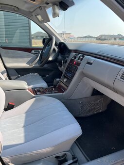 Mercedes benz E 220 cdi - 9