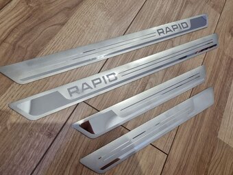 OCHRANNE LISTY NA PRAHY DVERI - 9