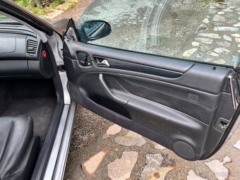 Mercedes benz CLK -3,2 benzín automat - 9