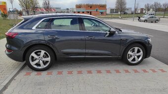 Audi Etron 50 quattro Advanced - 9
