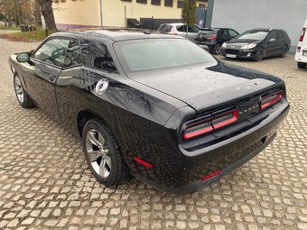 Dodge Challenger 3.6 novy model 2015 r.v - 9