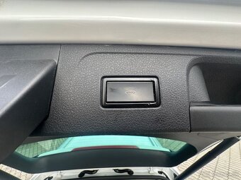 Volkswagen Passat Alltrack 2.0 TDi 4Motion DSG - 9