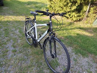 Giant Tourer Rs - 9