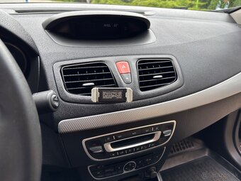 Renault Fluence 1.5 dCi 78kW 2010 - 9