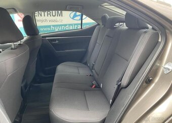 Toyota Corolla 1.6-AUTOMAT-KAMERA-NÍZKÉ KM - 9