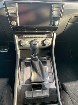 Škoda superb 2.0 TDI Style - 9