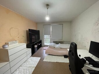 2-izb. byt, 54 m2, 2 x balkón, pôvodný stav, ul. Nováckeho - 9