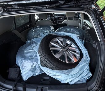 Volkswagen Golf 1.2 TSI Comfortline DSG,Kupované SR, 68000km - 9