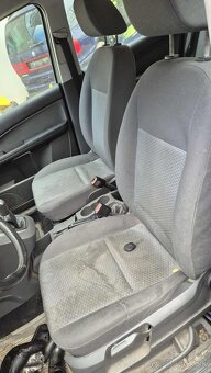 Ford Focus C-MAX 1,6tdci 80kw kod: G8DA - 9