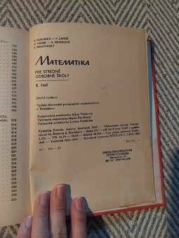 Stare učebnice z Matematiky - 9